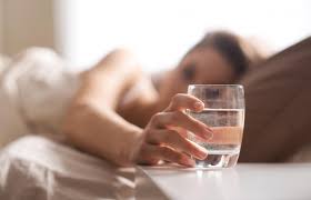 The Secret Benefits of Drinking Water Before Bed